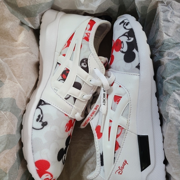 Mickey Mouse Asics - Picture 10 of 10